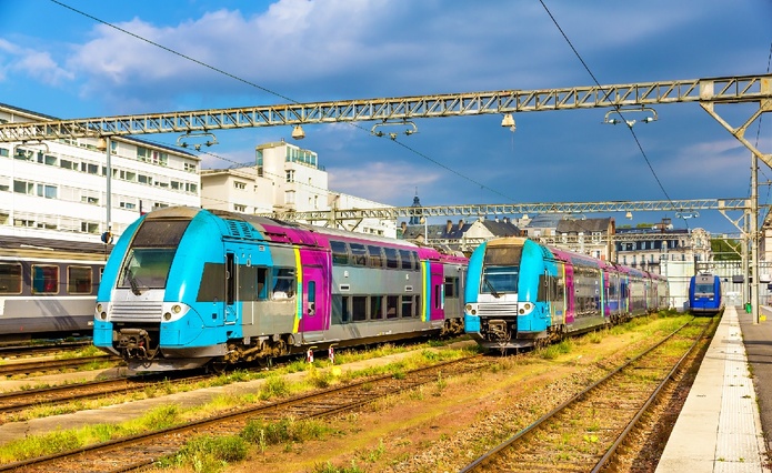 Voyager en groupe en TER : la SNCF regroupe son offre ! - Depositphotos.com Auteur Leonid_Andronov