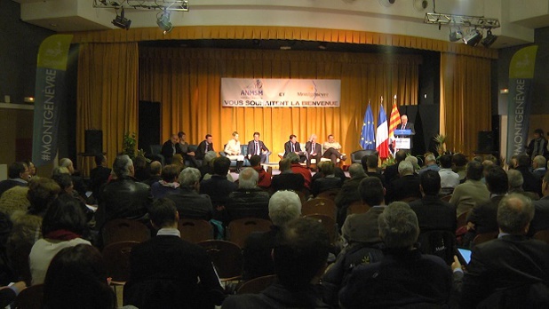 Christian Estrosi was in Montgenèvre for the 2nd meeting of the 68 mayors of the PACA region’s ANMSM. Photo DR Christian Estrosi was in Montgenèvre for the 2nd meeting of the 68 mayors of the PACA region’s ANMSM. Photo DR