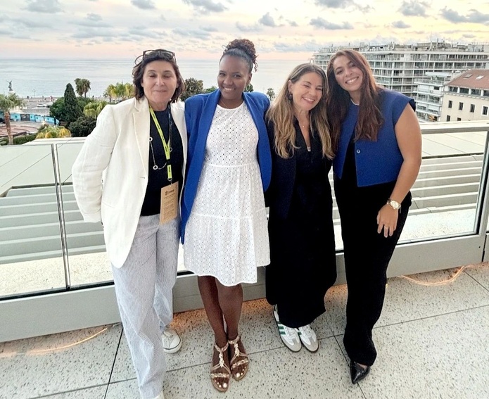 Le équipes d'APG : Bénédicte Josset (airBaltic), Delfina Gomes (WestJet), Sevinc Laurent et Lilia Abdellaoui - Photo APG Le équipes d'APG : Bénédicte Josset (airBaltic), Delfina Gomes (WestJet), Sevinc Laurent et Lilia Abdellaoui - Photo APG