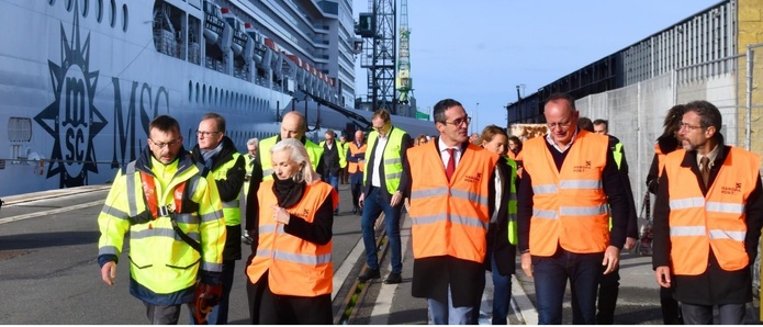 La cérémonie s'est tenue en présence d'Edouard Philippe, maire du Havre @MSC La cérémonie s'est tenue en présence d'Edouard Philippe, maire du Havre @MSC