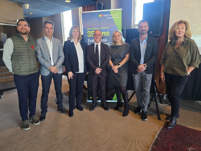 Les équipes de TAP, de l'aéroport Marseille Provence et de l'office national du tourisme portugais - Photo CE