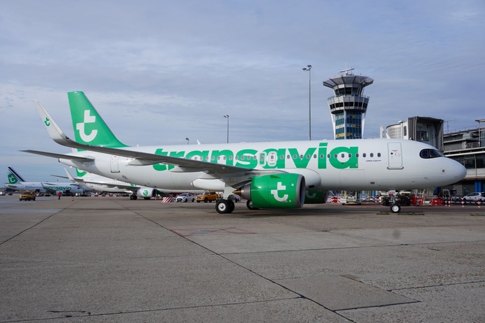 Les nouvelles couleurs de Transavia à Orly ce 5 novembre. Photo : C.Hardin Les nouvelles couleurs de Transavia à Orly ce 5 novembre. Photo : C.Hardin