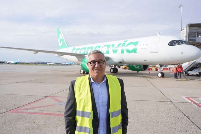 A l'arrivée de l'avion : le PDG de Transavia Olivier Mazzucchelli. Photo : C.Hardin