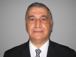 John S. Pantelides : directeur du Sheraton Gambia