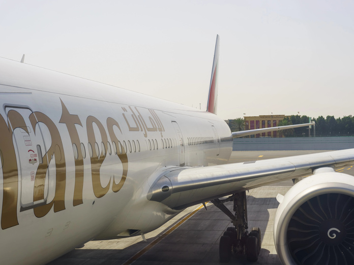 La compagnie Emirates Airlines a enregistré un bénéfice avant impôt record de 11,4 milliards d’AED (3,1 milliards USD), en progression de 17% au 1er semestre 2025-2026 - DepositPhotos.com, teamtime