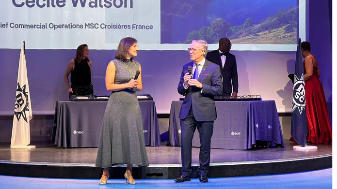 Patrick Pourbaix, Directeur, et Cécile Walson, chef commerciale des opérations, pour  MSC Croisières France à l'ouverture de la cérémonie ALL STARS 2025. Photo TourMaG
