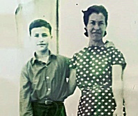 Avec sa mère dans les années 60 Avec sa mère dans les années 60