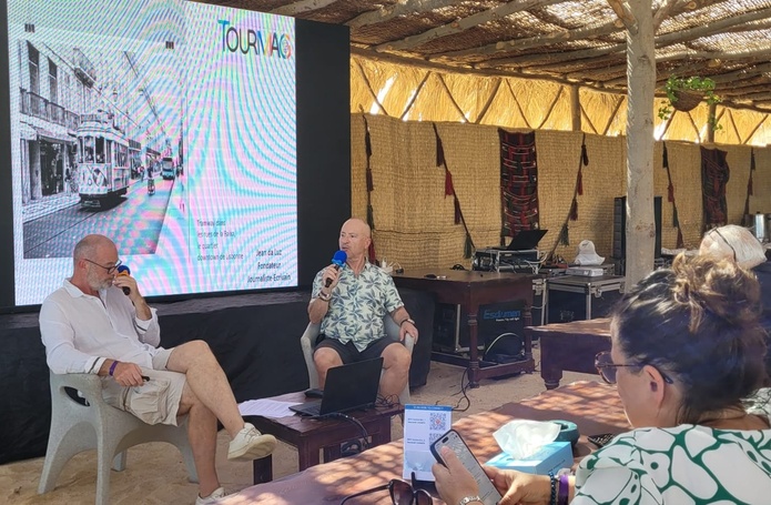 Jean da Luz a accepté de se prêter au jeu des questions-réponses face à Yannick Faucon, lors de la convention 2025 des Entreprises du Voyage Centre Est en Égypte - Photo : AB