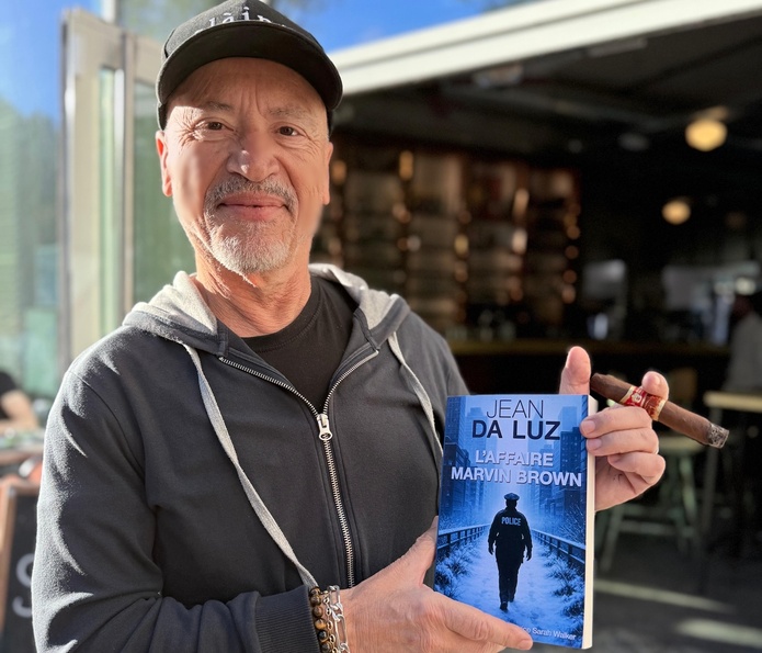L'Affaire Marvin Brown, son 2e thriller vient juste de sortir. L'Affaire Marvin Brown, son 2e thriller vient juste de sortir.