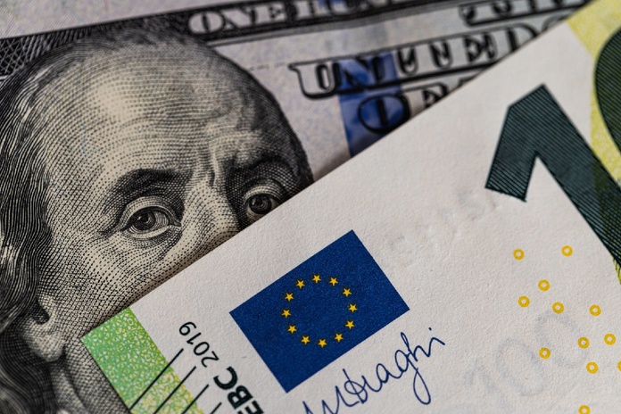 Devises : Euro, cap sur le seuil de 1,18 dollar - Depositphotos.com Auteur Ruslan-Lytvyn Devises : Euro, cap sur le seuil de 1,18 dollar - Depositphotos.com Auteur Ruslan-Lytvyn