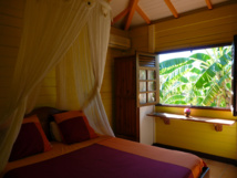 Chambre double de la villa Ptite Anse. © Valérie Rodné Chambre double de la villa Ptite Anse. © Valérie Rodné
