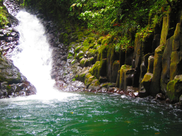 Cascade Paradis à Vieux-Habitants. © Valérie Rodné