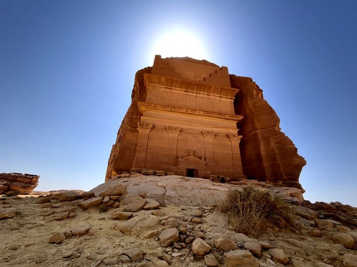 Tombeau nabatéen taillé dans une falaise de grès. Photo : PB