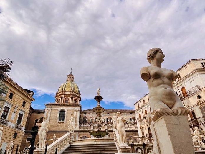 La fontaine de la place Petoria est venue en bateau de Florence jusquà Palerme. Photo : PB La fontaine de la place Petoria est venue en bateau de Florence jusquà Palerme. Photo : PB