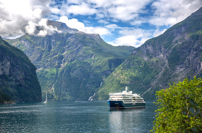 SH Diana dans le Geiranger fjord, Norvège © Swan Hellenic SH Diana dans le Geiranger fjord, Norvège © Swan Hellenic