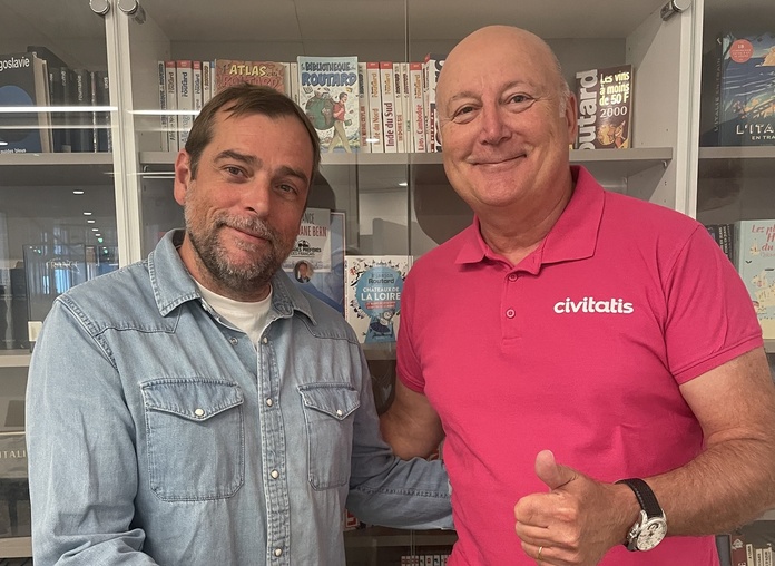 Axel Auschitzky, directeur du Routard.com avec Georges Sans, directeur du développement de Civitatis en France - Photo : Civitatis