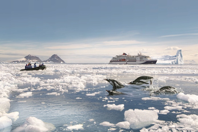 Trois des cinq navires de Hapag-Lloyd Cruises sont dédiés aux croisières d'expédition notamment vers l’Arctique et l’Antarctique @Hapag-Lloyd Cruises