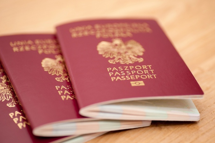 Passeports les plus puissants en 2026 : Singapour domine, la France 4e et... menace sur les visas USA -  Depositphotos.com  Auteur designlab