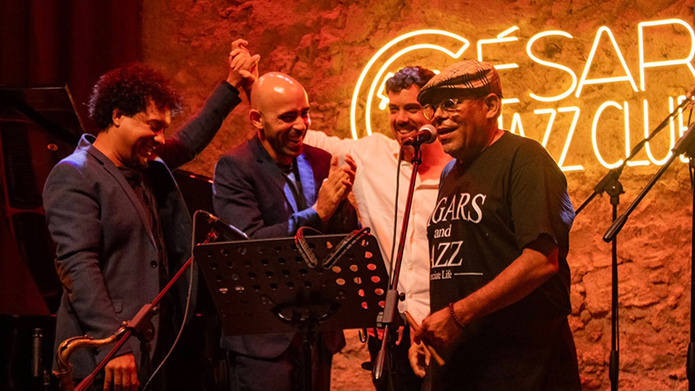 Cesar Lopez au Cesar Jazz Club de La Havane © Caraïbes Autrement