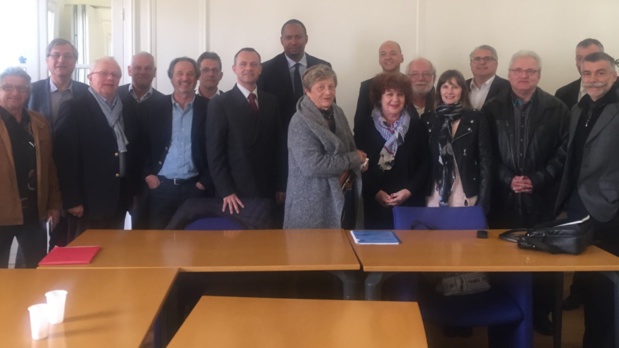 Pierre Doucet au centre de la photo, à l'occasion de l'élection - DR Pierre Doucet au centre de la photo, à l'occasion de l'élection - DR