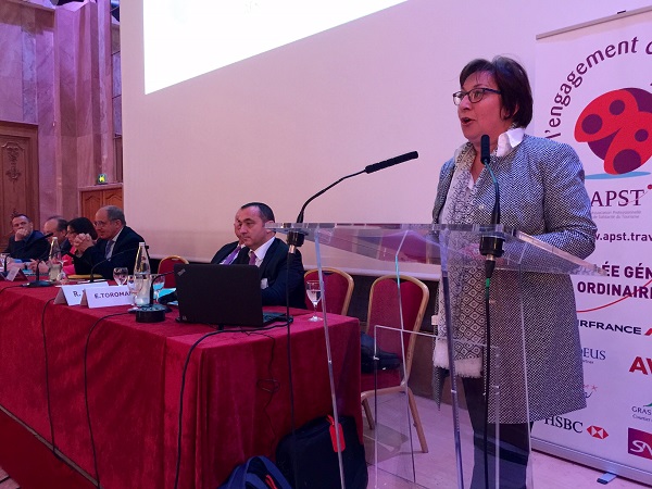 Martine Pinville, secrétaire d'État en charge du Commerce, de l'Artisanat, de la Consommation et de l'Économie Sociale et Solidaire, prononce le discours de clôture de l'AG de l'APST - Photo : J.D.L.