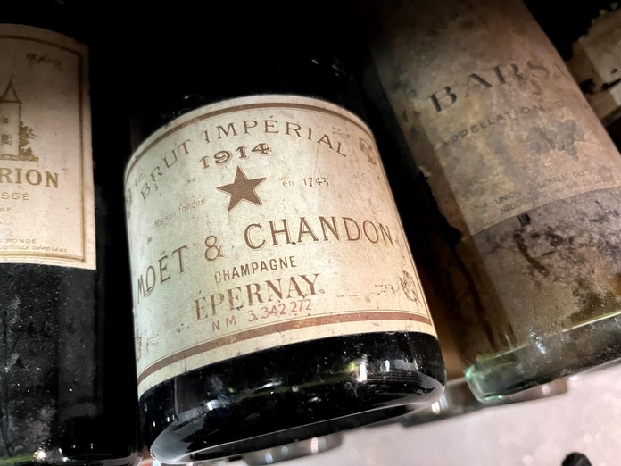 F. Audouze : « C’est assez rare une cave avec autant de vins anciens » - Photo : PB F. Audouze : « C’est assez rare une cave avec autant de vins anciens » - Photo : PB