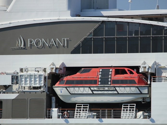 La croisière se fera à bord du Commandant Charcot - Depositphotos@portosabbia La croisière se fera à bord du Commandant Charcot - Depositphotos@portosabbia