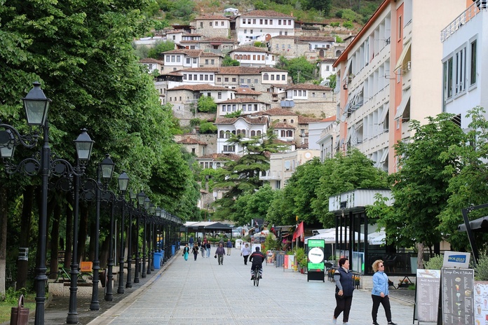 Berat, classée à l’UNESCO, brille par ses trois quartiers historiques - Photo : J.-F.R. Berat, classée à l’UNESCO, brille par ses trois quartiers historiques - Photo : J.-F.R.