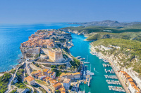 Bonifacio © Adobe Stock - Balate Dorin Bonifacio © Adobe Stock - Balate Dorin