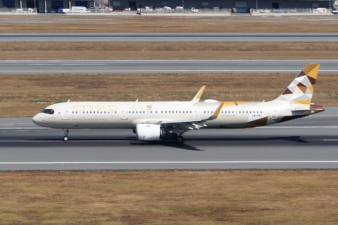 Les vols d'Etihad Airways ont repris à 11h00 pour Paris - Depositphotos.com Auteur EvrenKalinbacak