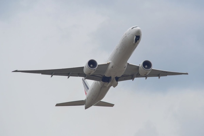 Air France : récit d’une exfiltration réussie. Un Boeing 777 d’Air France au décollage. Crédit : dépositphotos. phuongphoto