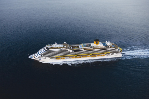 Le Costa Diadema (1862 cabines), vaisseau amiral de Costa Croisières inauguré en novembre 2014. Il réunit un total de 2020 places pour des réunions, conférences et congrès  réparties  dans des espaces privatisables qui vont de son théâtre (1 482 places), au piano bar.