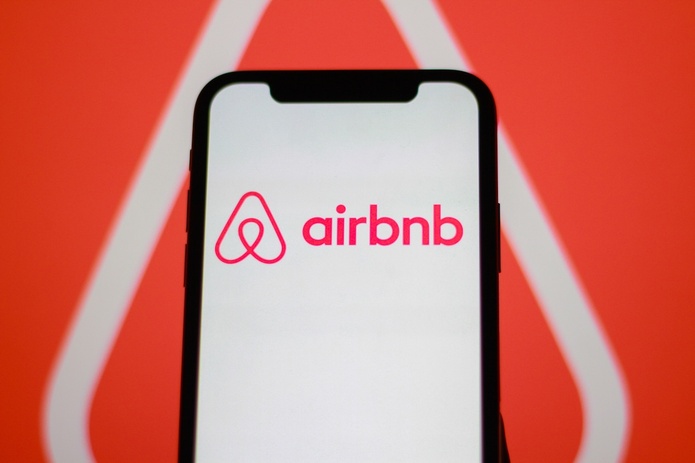 Airbnb lance un service de transport privé en partenariat avec Welcome Pickups - Depositphotos.com @MuhammadAlimaki