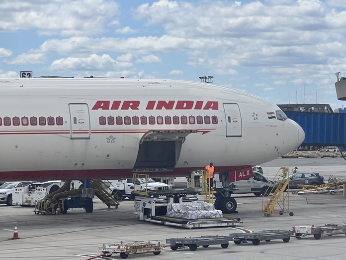 La compagnie Air India va appliquer dès mai de nouvelles règles strictes concernant le poids de son personnel de cabine. @depositphotos/sainaniritu