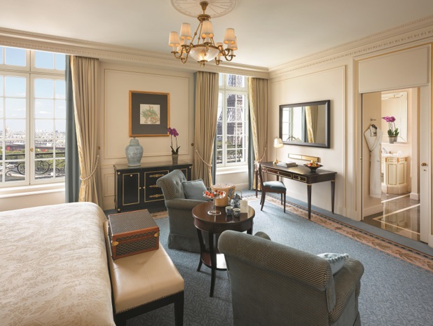 Chambre avec vue sur la tour Eiffel Shangri-La Hotel, Paris - Photo Shangri La