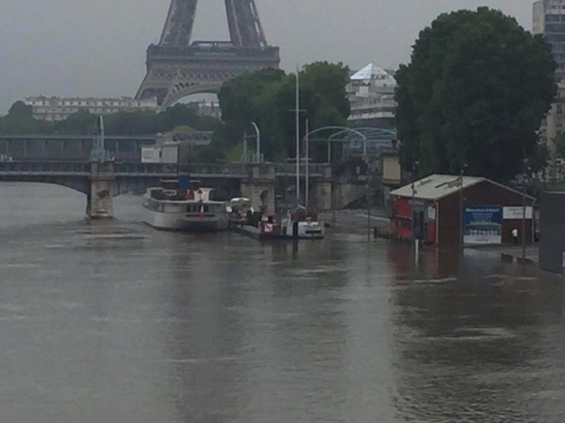 L'activité sur la Seine est à l'arrêt en raison de la crue du fleuve - DR : C. Terrade