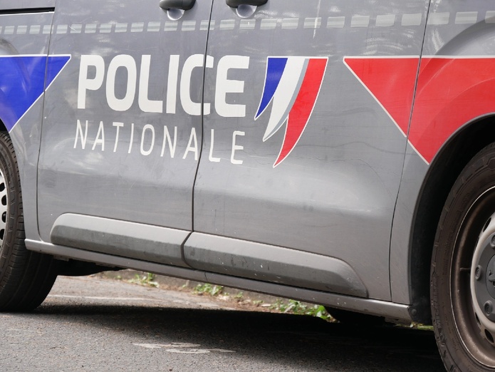 Pantin : un drame au sein d’une agence de voyages, un employé mis en examen - Depositphotos.com  Auteur igorpasz