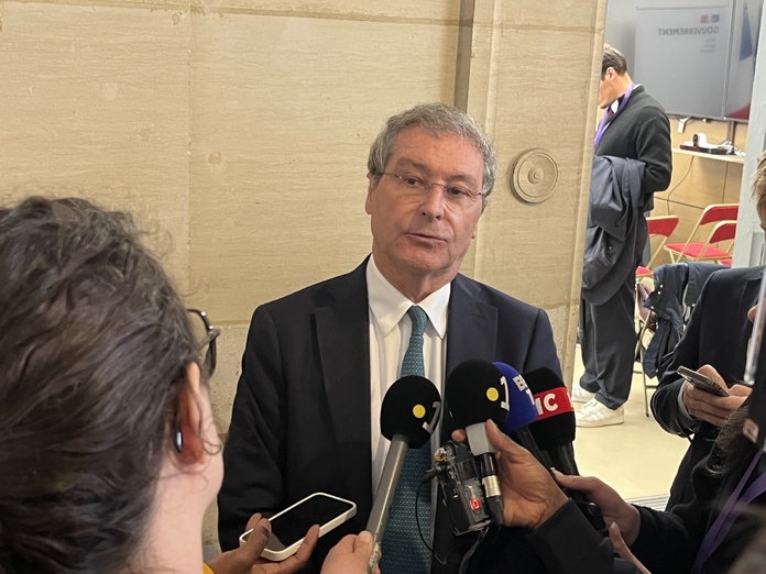 Pascal de Izaguire s'affichait rassuré à la sortie de la réunion avec le gouvernement © PB