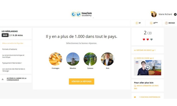 Il est possible de suivre les formations à n’importe quel moment, sans se déplacer et sur n’importe quel terminal connecté (c) Tourism Academy Il est possible de suivre les formations à n’importe quel moment, sans se déplacer et sur n’importe quel terminal connecté (c) Tourism Academy