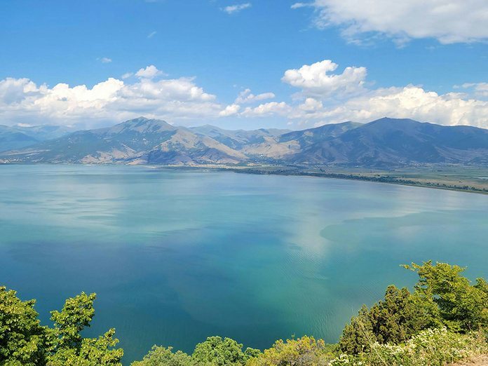 Lac de Prespa © unsplash - Nikos Vlachos