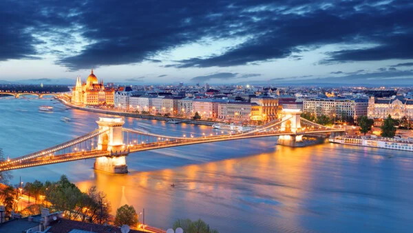 Le Quai d'Orsay met en garde sur la finale de la ligue des Champions, Budapest - Hungary, Despositphotos.com
