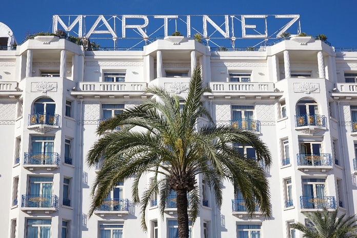 Label Palace : « L’enjeu est de faire venir la clientèle ultra-luxe en France »En photo l'hôtel Martinez à Cannes qui a reçu la prestigieuse distinction  -  Despositphotos.com Auteur AndreaA.