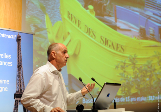 Guy Raffour du cabinet Raffour Interactif lors d'une de ses conférences - Photo A. Nestora Guy Raffour du cabinet Raffour Interactif lors d'une de ses conférences - Photo A. Nestora