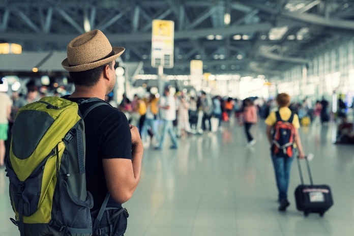 EES : les files d'attente vont-elles s'allonger dans les aéroports européens ? - Depositphotos.com  Auteur Nopphon1987