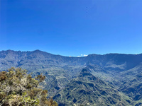 Le cirque de Cilaos depuis le belvédère de la Fenêtre des Makes © Maxime BOUDIN-DELMAS, Connections Réunion