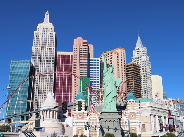 Las Vegas, plantée au milieu du désert, est un mirage devenu réalité - DR : J.-F.R. Las Vegas, plantée au milieu du désert, est un mirage devenu réalité - DR : J.-F.R.