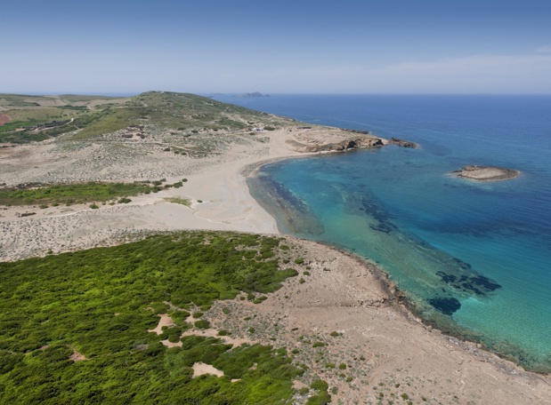 L’île-papillon joue admirablement des contrastes : le nord est resté forestier et sauvage tandis que le sud, plus développé, demeure empreint de traditions que l’on croyait oubliées depuis longtemps - DR : J.-F.R.