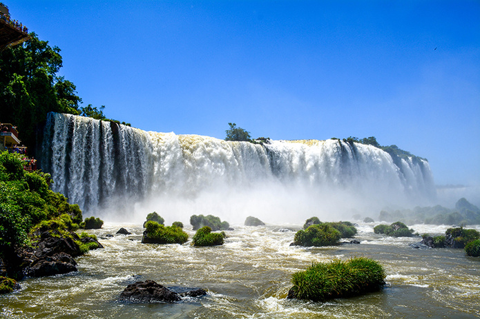 Chutes d’Iguaçu © Shutterstock Chutes d’Iguaçu © Shutterstock