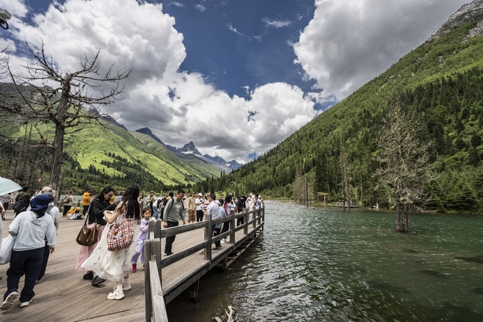 Trip.com veut attirer 200 millions de visiteurs étrangers en Chine d’ici 2031.@depositphotos/toloB