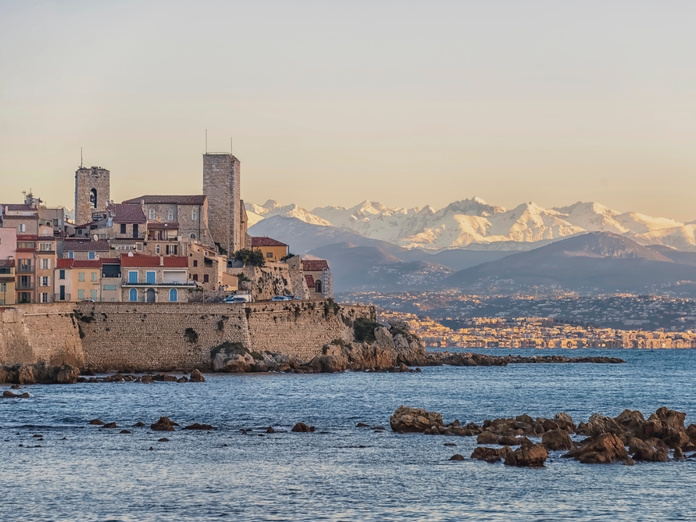 Thalazur réunit une Collection d’escales implantées sur les littoraux français. Chaque adresse associe expertise marine, hôtellerie, restauration et ancrage territorial - DepositPhotos.com, manjik